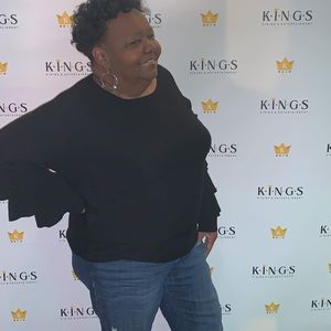 Meet your Posher, Gloria